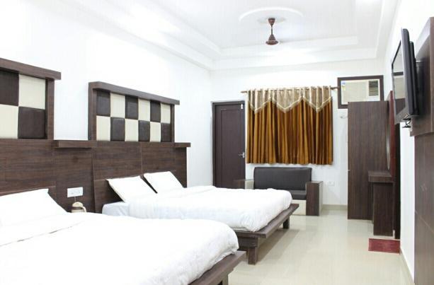 Hotel Maharaja Katra  Esterno foto