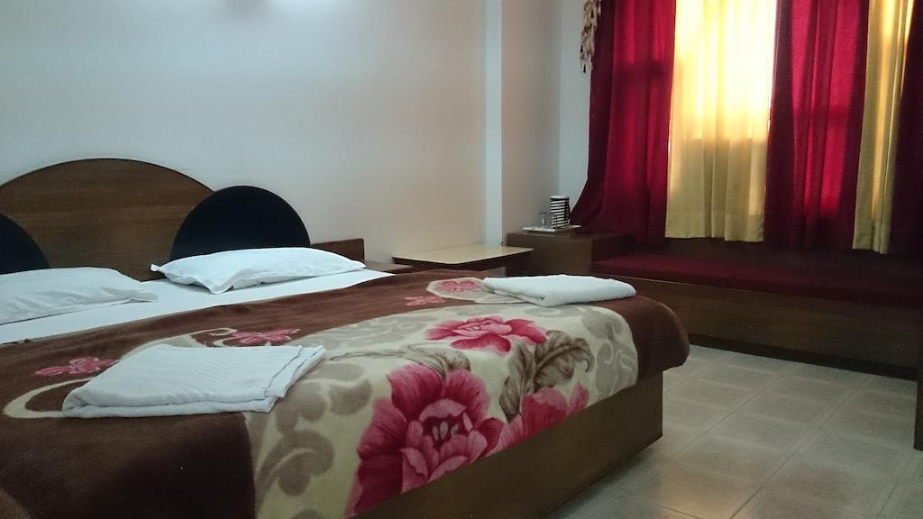 Hotel Maharaja Katra  Camera foto